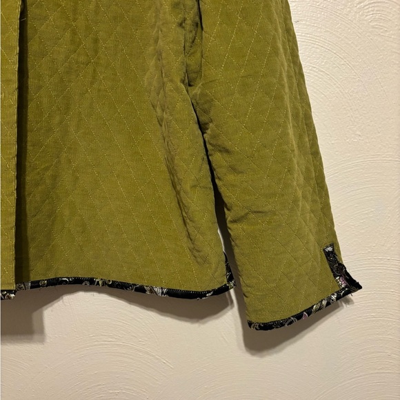 Hearts of Palm Green Utility Jacket with Stand-Up Collar - Picture 7 of 9